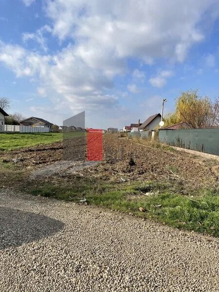 Sector 5, teren de vanzare.